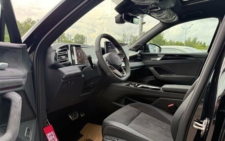 Volkswagen Tiguan, 2024 год, 4 697 000 рублей, 13 фотография