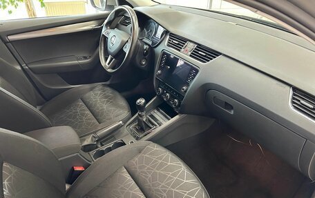 Skoda Octavia, 2018 год, 1 619 000 рублей, 10 фотография