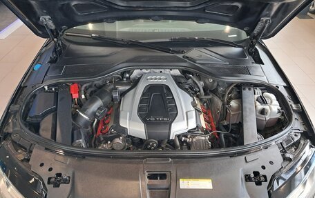 Audi A8, 2013 год, 1 977 000 рублей, 13 фотография