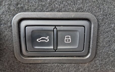 Audi A8, 2013 год, 1 977 000 рублей, 23 фотография