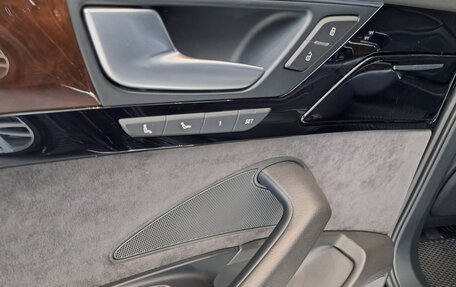 Audi A8, 2013 год, 1 977 000 рублей, 24 фотография