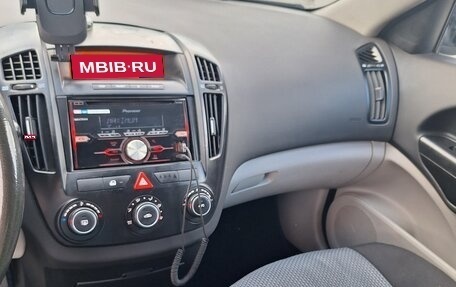 KIA cee'd I рестайлинг, 2008 год, 650 000 рублей, 1 фотография