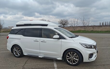 KIA Carnival III, 2019 год, 3 400 000 рублей, 3 фотография