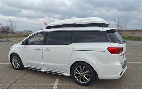 KIA Carnival III, 2019 год, 3 400 000 рублей, 5 фотография