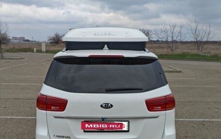 KIA Carnival III, 2019 год, 3 400 000 рублей, 7 фотография