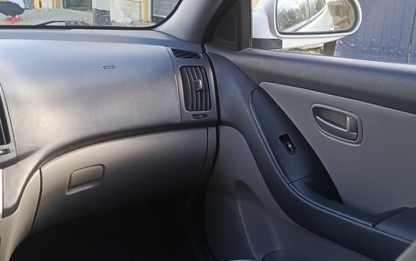 Hyundai Avante, 2008 год, 640 000 рублей, 2 фотография
