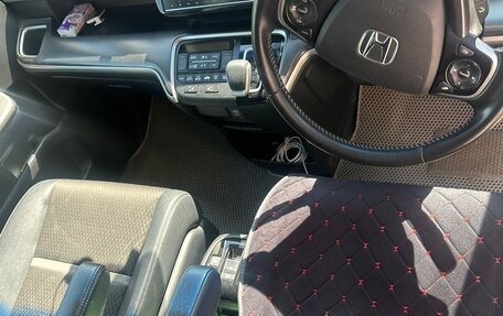 Honda Stepwgn IV, 2017 год, 2 550 000 рублей, 7 фотография