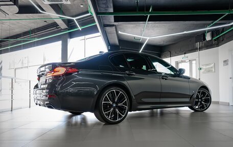 BMW 5 серия, 2021 год, 7 100 000 рублей, 2 фотография