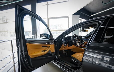 BMW 5 серия, 2021 год, 7 100 000 рублей, 15 фотография