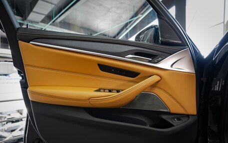 BMW 5 серия, 2021 год, 7 100 000 рублей, 16 фотография