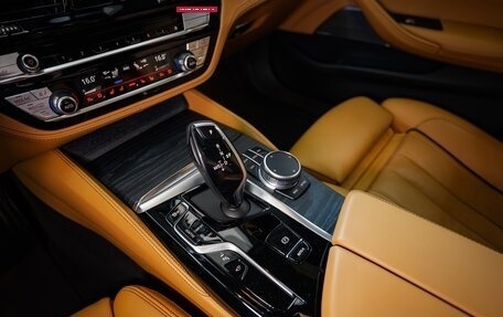 BMW 5 серия, 2021 год, 7 100 000 рублей, 19 фотография