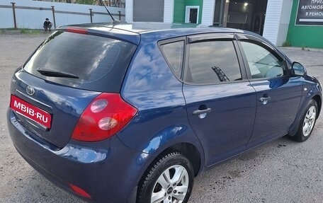 KIA cee'd I рестайлинг, 2008 год, 650 000 рублей, 13 фотография
