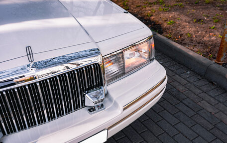 Lincoln Town Car II, 1993 год, 10 000 000 рублей, 6 фотография