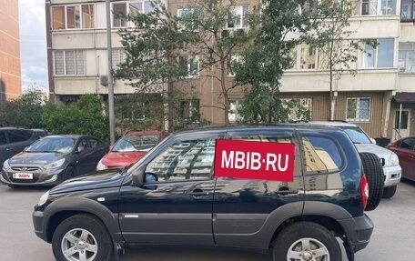 Chevrolet Niva I рестайлинг, 2012 год, 490 000 рублей, 4 фотография