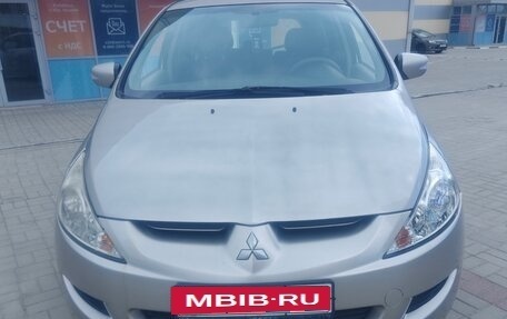 Mitsubishi Grandis, 2008 год, 640 000 рублей, 10 фотография