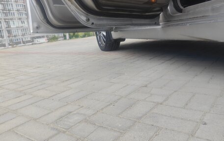Mitsubishi Grandis, 2008 год, 640 000 рублей, 24 фотография