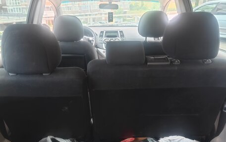 Mitsubishi Grandis, 2008 год, 640 000 рублей, 33 фотография