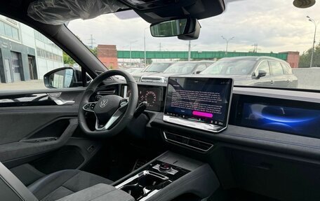 Volkswagen Tiguan, 2024 год, 4 757 000 рублей, 12 фотография