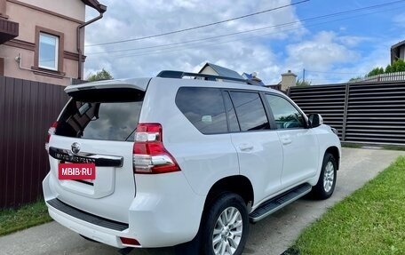 Toyota Land Cruiser Prado 150 рестайлинг 2, 2016 год, 3 820 000 рублей, 3 фотография