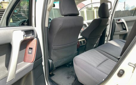 Toyota Land Cruiser Prado 150 рестайлинг 2, 2016 год, 3 820 000 рублей, 14 фотография