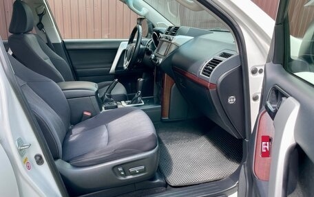 Toyota Land Cruiser Prado 150 рестайлинг 2, 2016 год, 3 820 000 рублей, 16 фотография