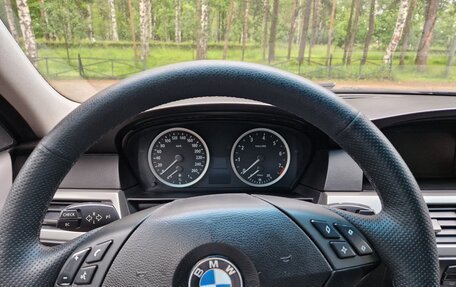 BMW 5 серия, 2006 год, 850 000 рублей, 24 фотография