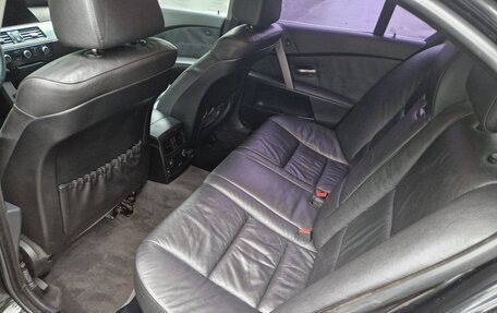 BMW 5 серия, 2006 год, 850 000 рублей, 18 фотография