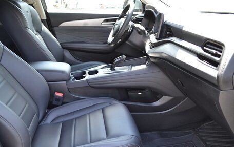 Haval F7x I, 2023 год, 2 045 000 рублей, 12 фотография