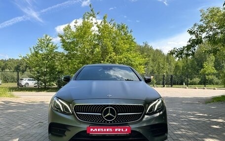 Mercedes-Benz E-Класс, 2018 год, 3 450 000 рублей, 8 фотография