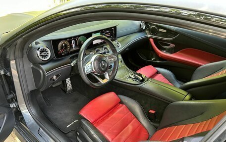 Mercedes-Benz E-Класс, 2018 год, 3 450 000 рублей, 19 фотография