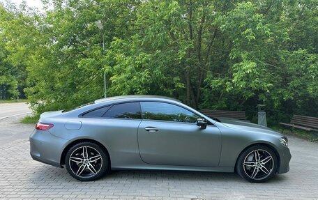 Mercedes-Benz E-Класс, 2018 год, 3 450 000 рублей, 13 фотография