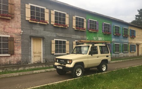 Toyota Land Cruiser 70, 1989 год, 699 999 рублей, 3 фотография
