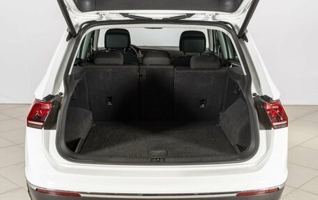 Volkswagen Tiguan II, 2017 год, 2 600 000 рублей, 10 фотография