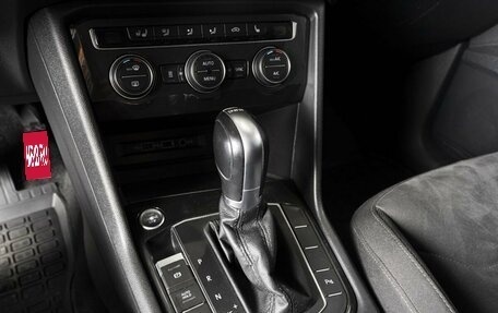 Volkswagen Tiguan II, 2017 год, 2 600 000 рублей, 5 фотография