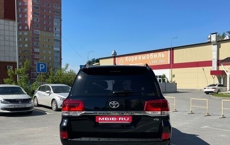 Toyota Land Cruiser 200, 2021 год, 9 000 000 рублей, 4 фотография