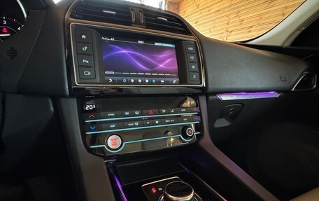 Jaguar F-Pace, 2017 год, 2 658 000 рублей, 21 фотография