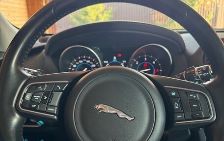 Jaguar F-Pace, 2017 год, 2 658 000 рублей, 17 фотография