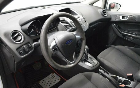 Ford Fiesta, 2016 год, 800 000 рублей, 10 фотография