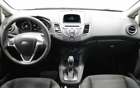 Ford Fiesta, 2016 год, 800 000 рублей, 14 фотография