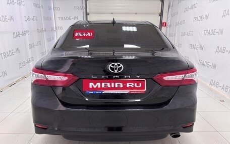 Toyota Camry, 2021 год, 2 999 000 рублей, 5 фотография