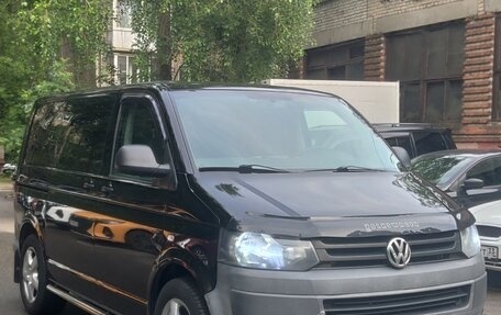 Volkswagen Caravelle T5, 2012 год, 1 980 000 рублей, 3 фотография