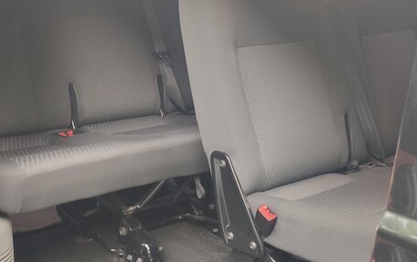 Volkswagen Caravelle T5, 2012 год, 1 980 000 рублей, 10 фотография