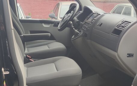 Volkswagen Caravelle T5, 2012 год, 1 980 000 рублей, 8 фотография