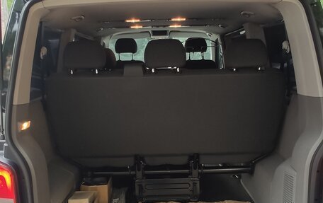 Volkswagen Caravelle T5, 2012 год, 1 980 000 рублей, 11 фотография