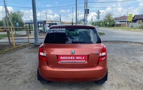 Skoda Fabia II, 2010 год, 735 000 рублей, 3 фотография