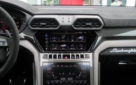 Lamborghini Urus I, 2024 год, 38 645 000 рублей, 7 фотография