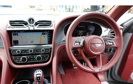 Bentley Bentayga I, 2024 год, 23 590 000 рублей, 10 фотография