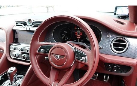 Bentley Bentayga I, 2024 год, 23 590 000 рублей, 14 фотография