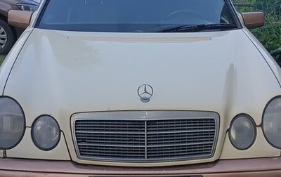 Mercedes-Benz E-Класс, 1998 год, 230 000 рублей, 1 фотография