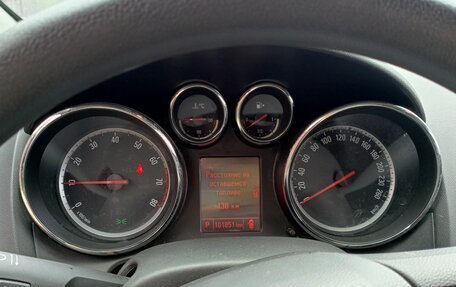 Opel Astra J, 2011 год, 680 000 рублей, 3 фотография